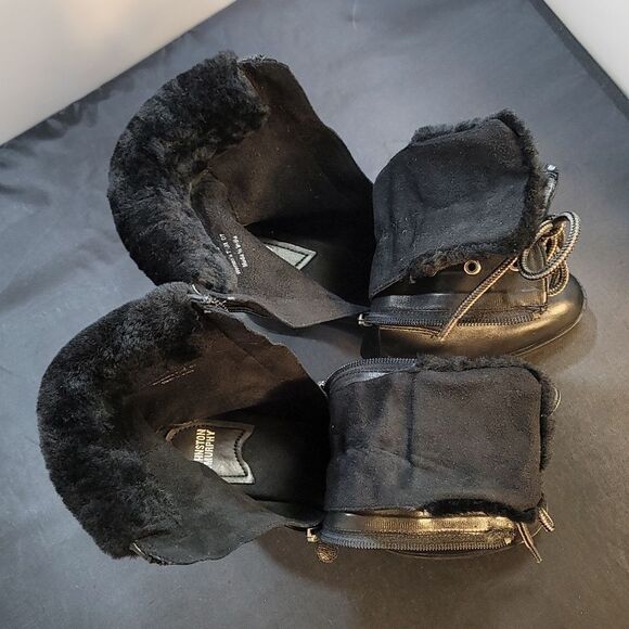 JOHNSON &MURPHY ROCHELLE WOMEN'S LACE-UP BLOCK HEEL BOOT - Picture 12 of 16